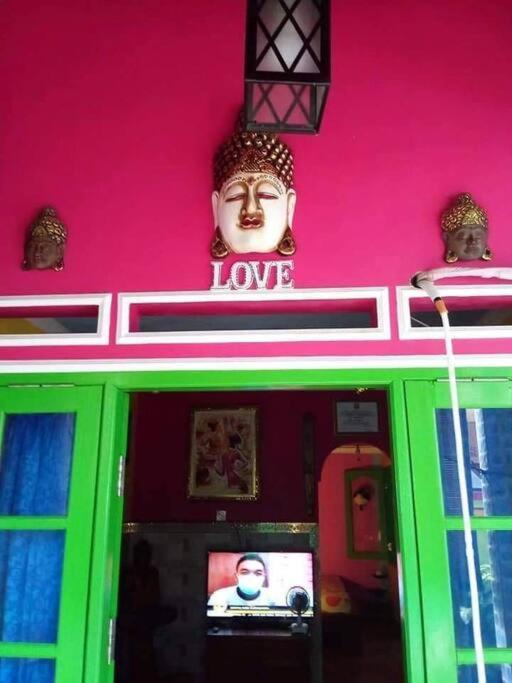 Willa Kubu Pilatus - Family House Lombok Tjakranegara Zewnętrze zdjęcie