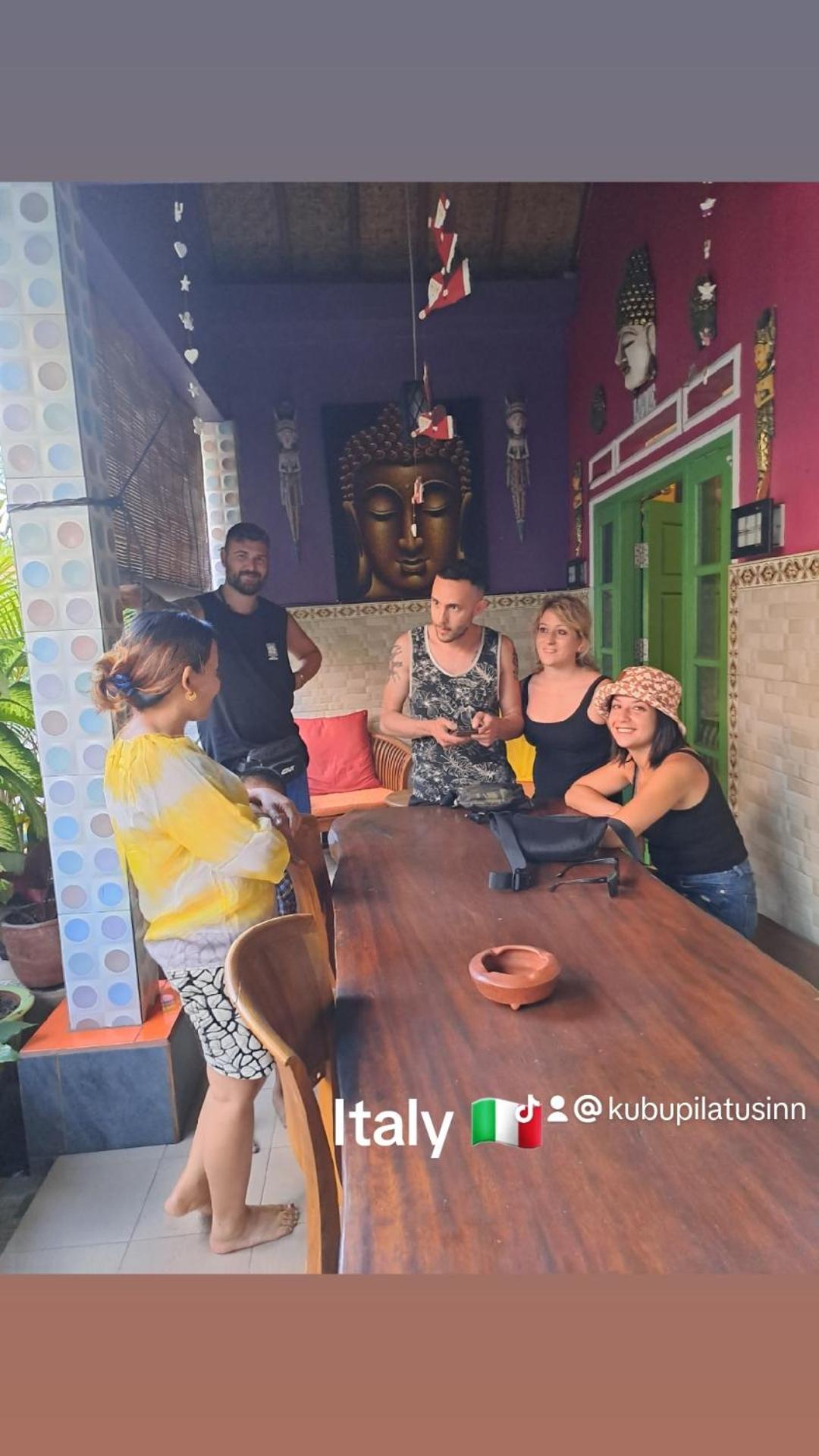 Willa Kubu Pilatus - Family House Lombok Tjakranegara Zewnętrze zdjęcie