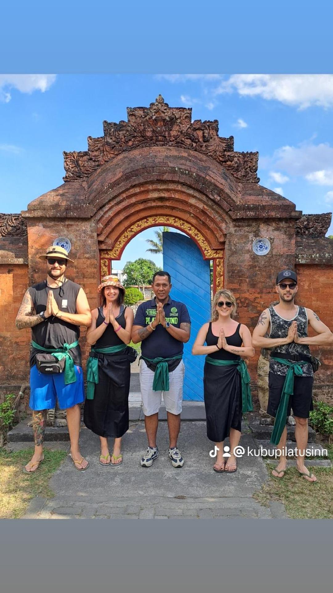 Willa Kubu Pilatus - Family House Lombok Tjakranegara Zewnętrze zdjęcie