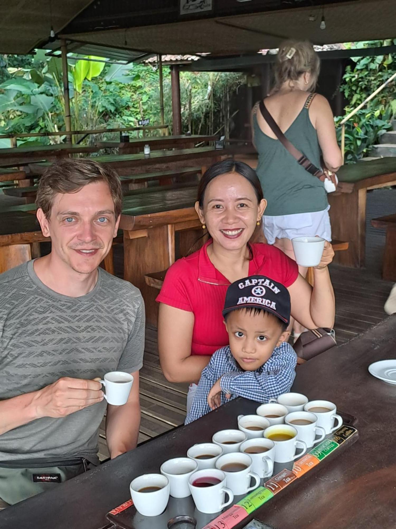Willa Kubu Pilatus - Family House Lombok Tjakranegara Zewnętrze zdjęcie