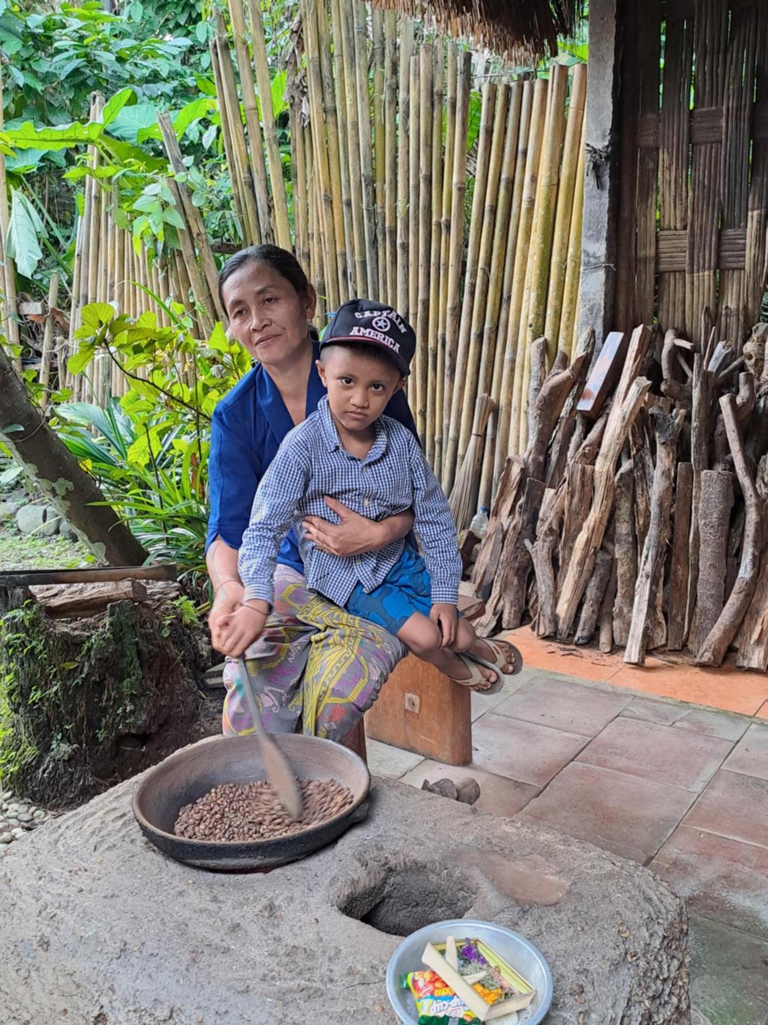 Willa Kubu Pilatus - Family House Lombok Tjakranegara Zewnętrze zdjęcie